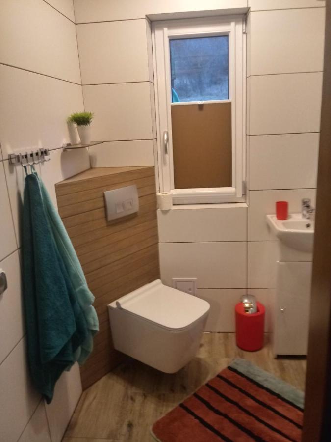 Domek Na Skarpie Zubrzyca Dolna Exterior foto